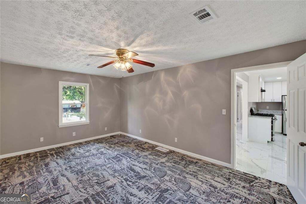 6405 Kensington Court Property Photo 18