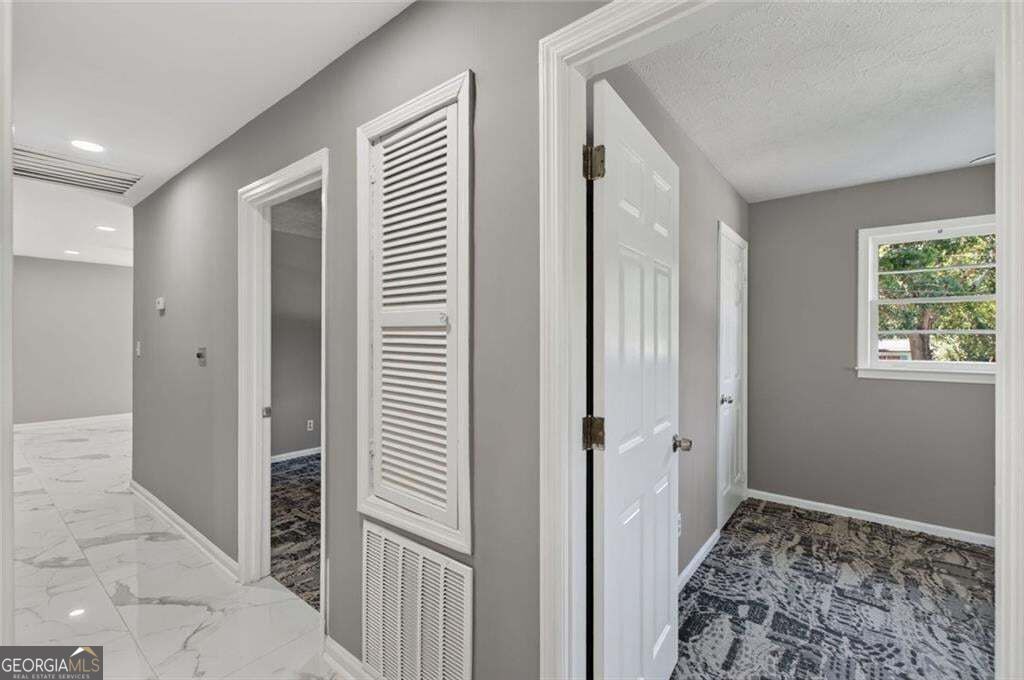 6405 Kensington Court Property Photo 24