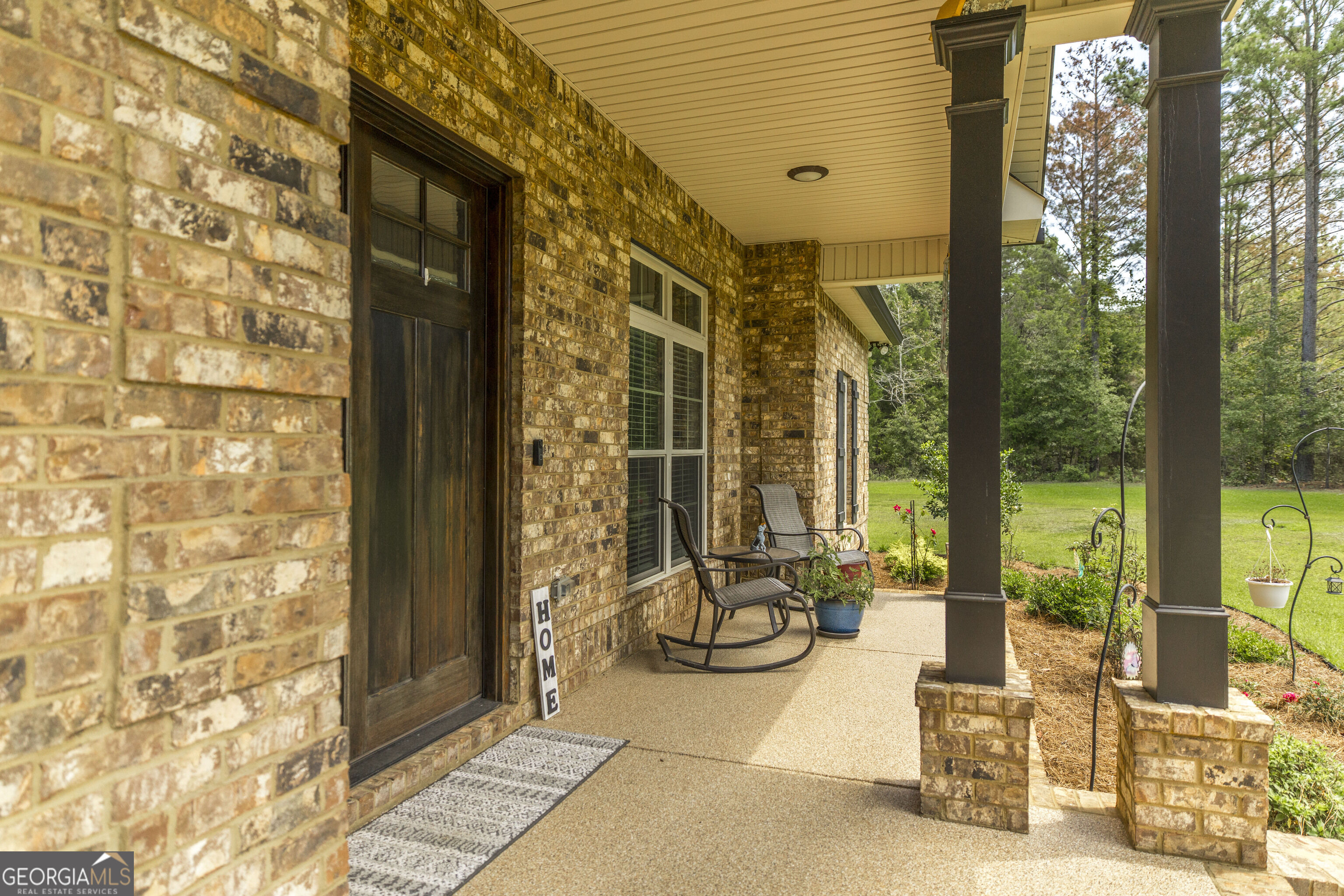 271 Sewell Road Property Photo 3