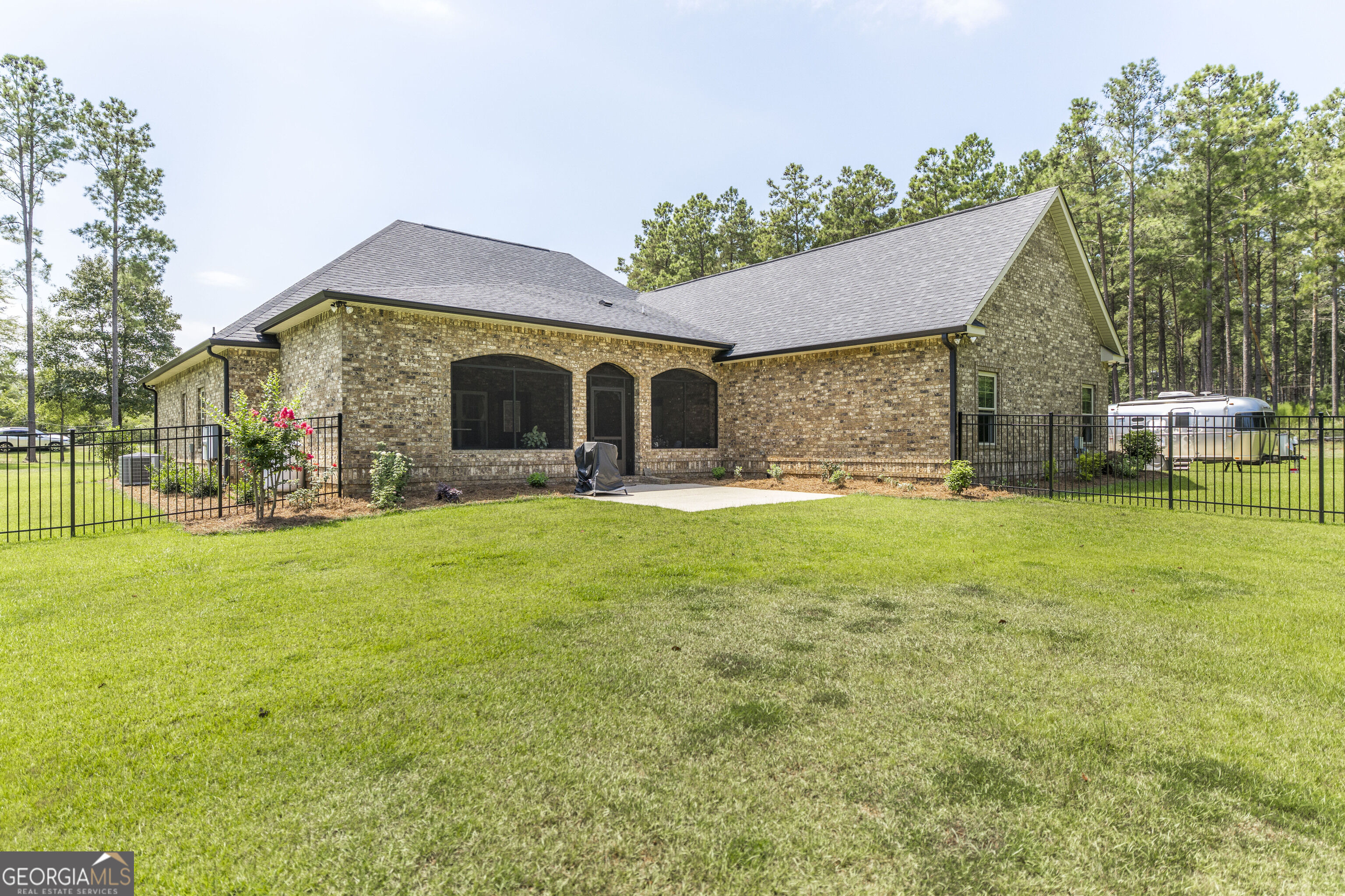 271 Sewell Road Property Photo 33