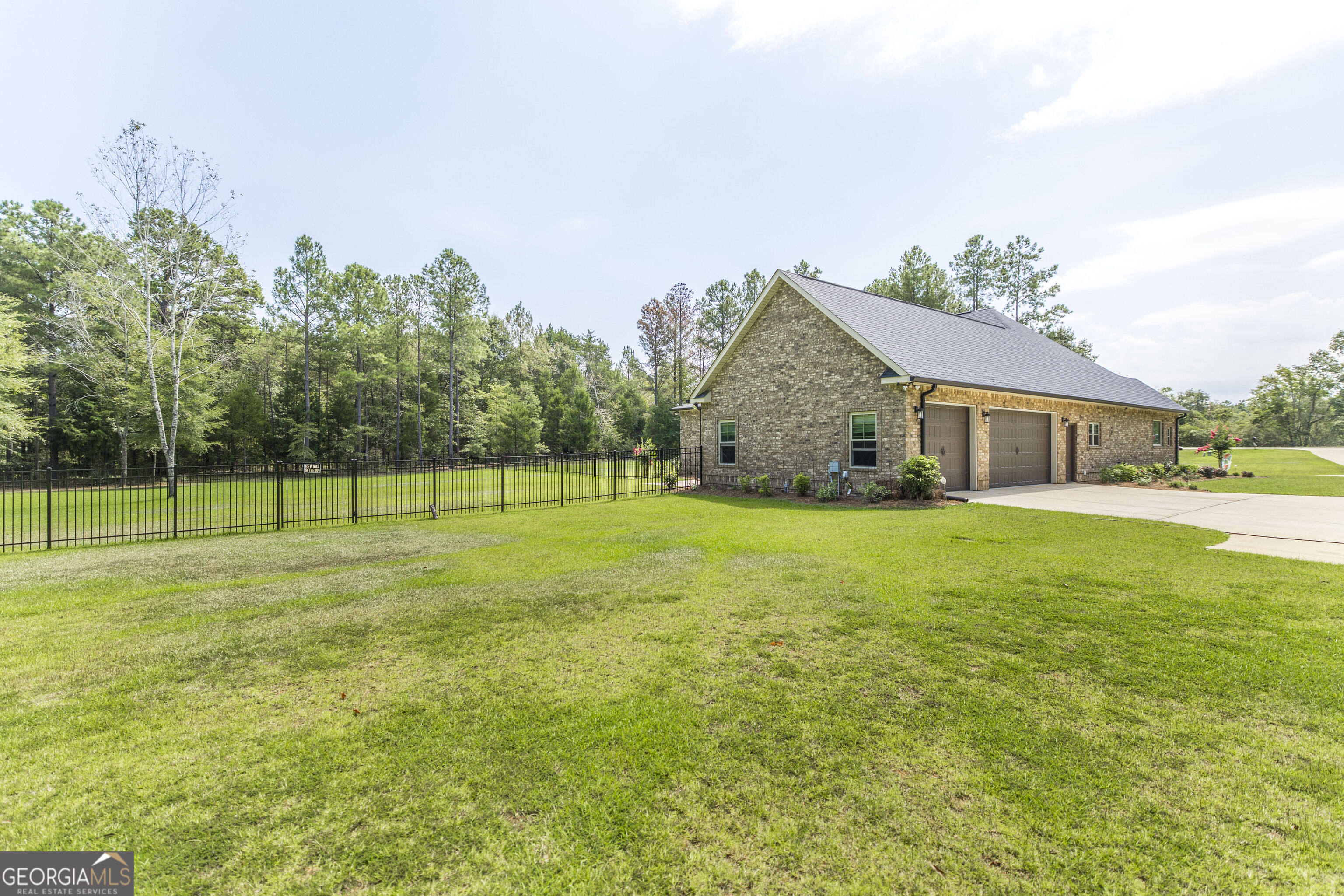 271 Sewell Road Property Photo 43