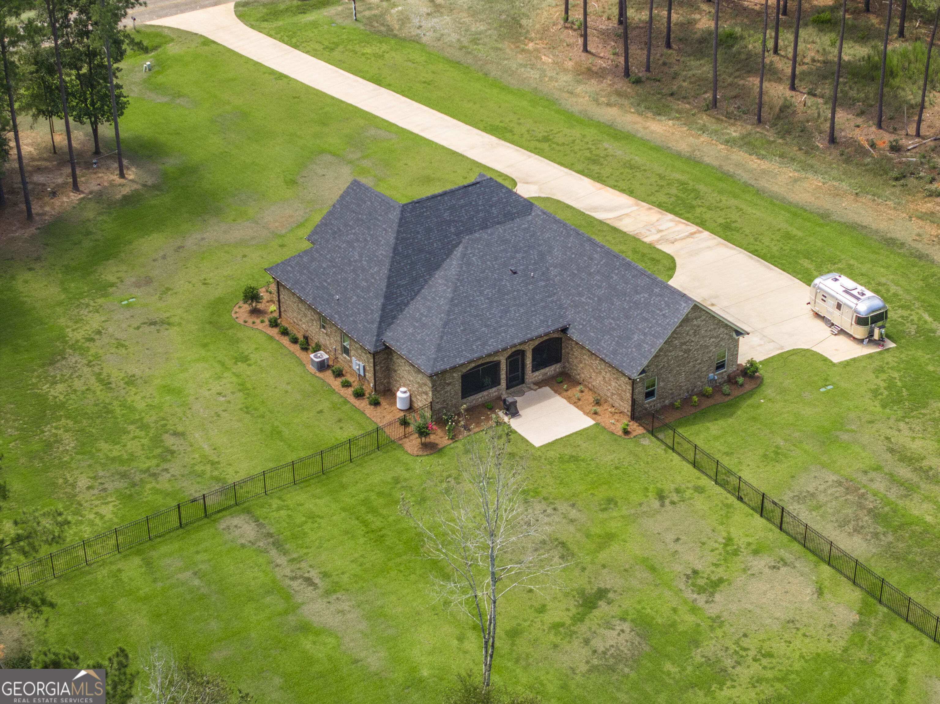 271 Sewell Road Property Photo 44