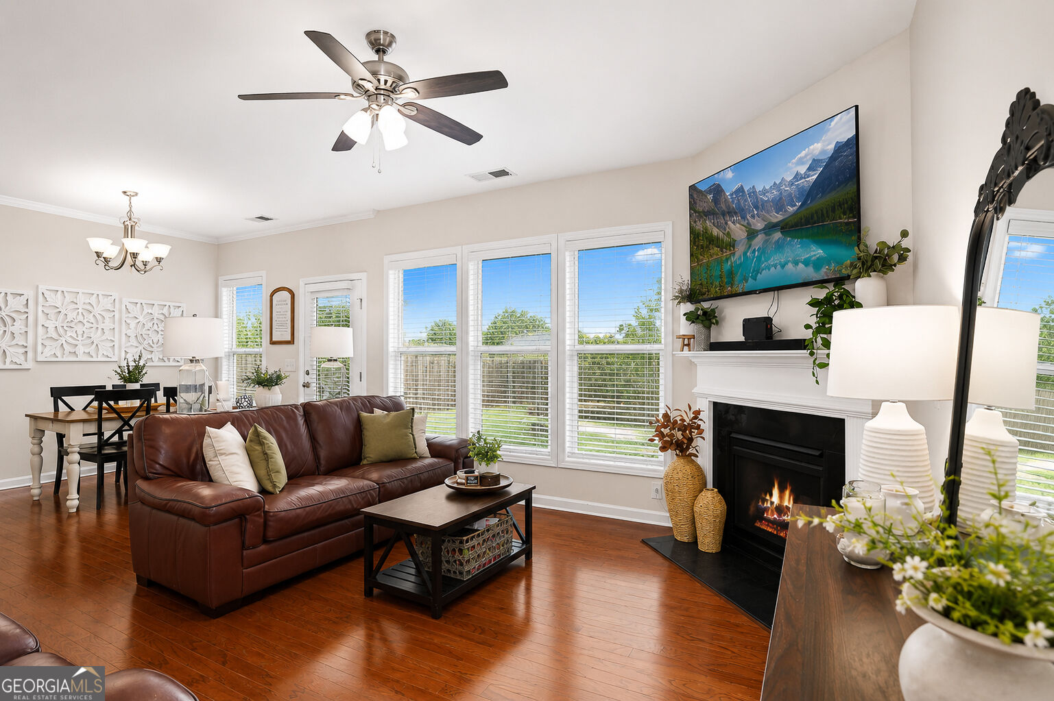 1615 Faircrest Lane Property Photo 8