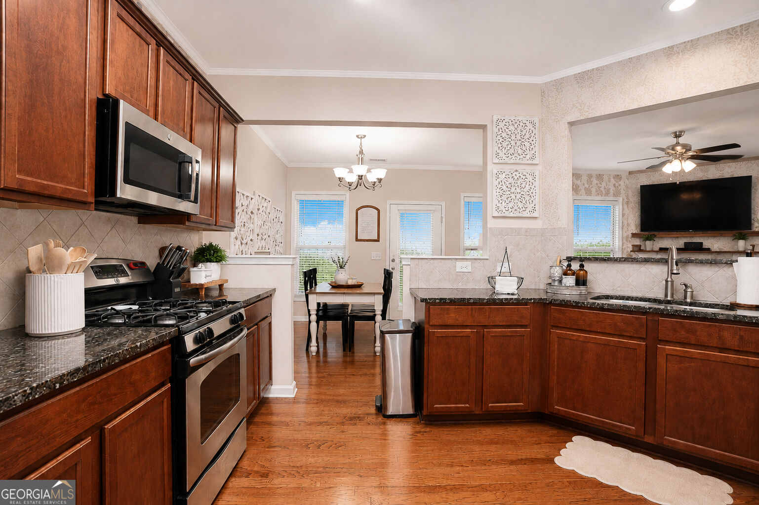1615 Faircrest Lane Property Photo 15