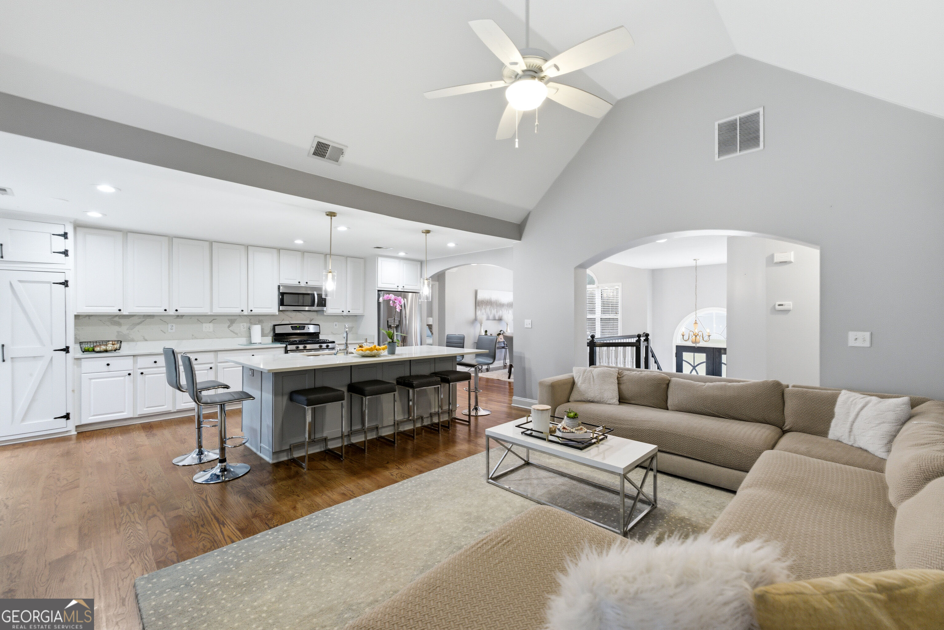 1041 Soaring Drive Property Photo 8