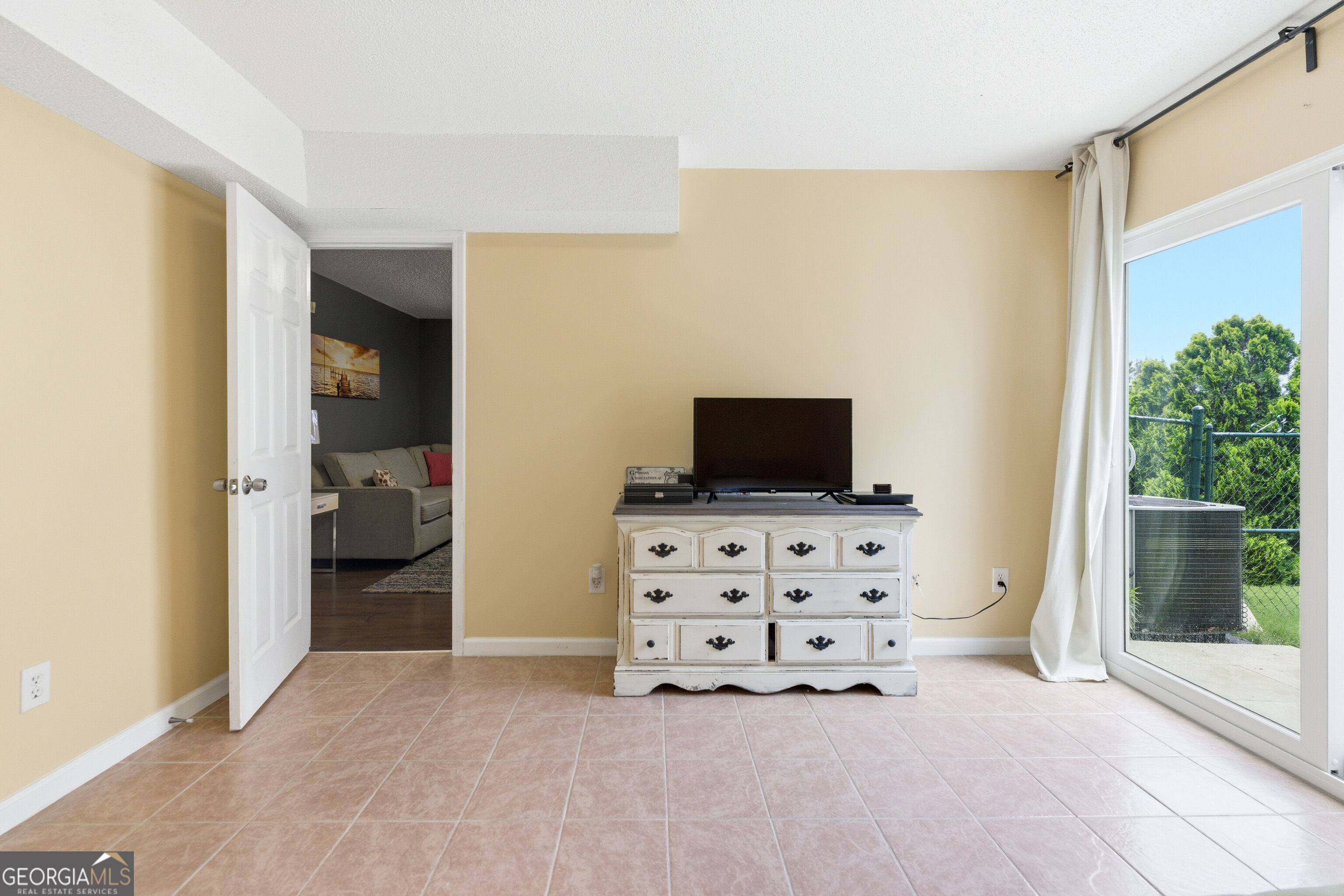1041 Soaring Drive Property Photo 26