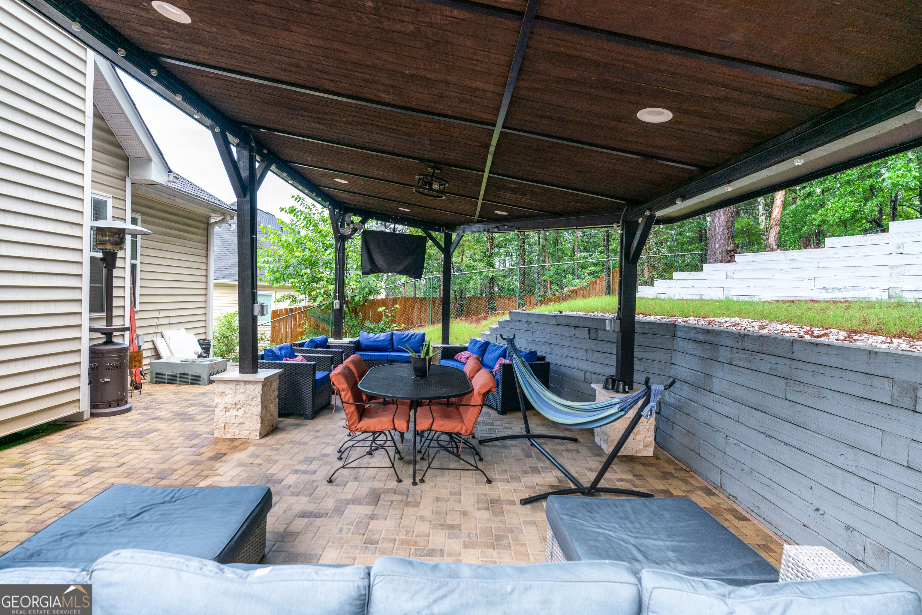 1041 Soaring Drive Property Photo 34