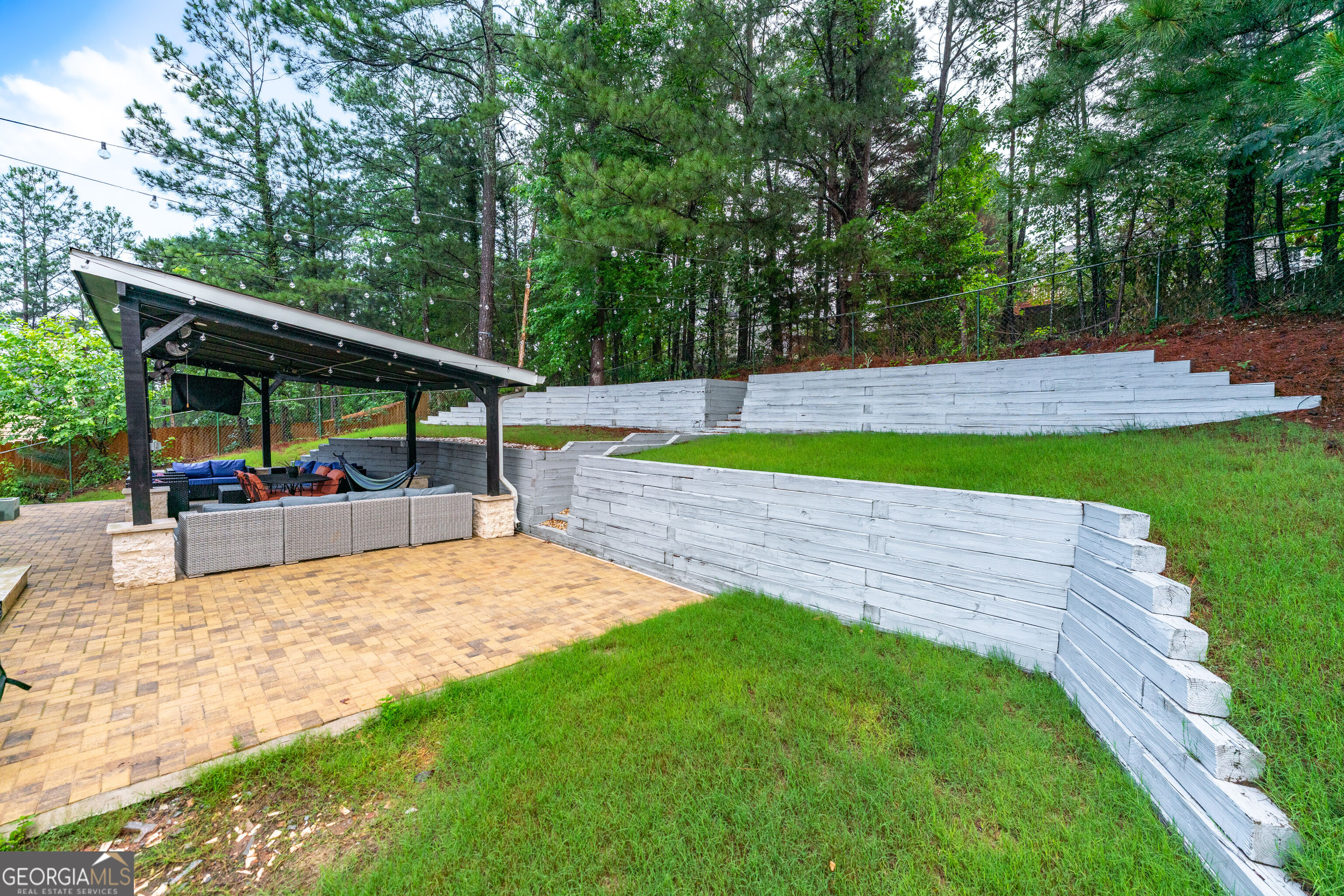 1041 Soaring Drive Property Photo 36