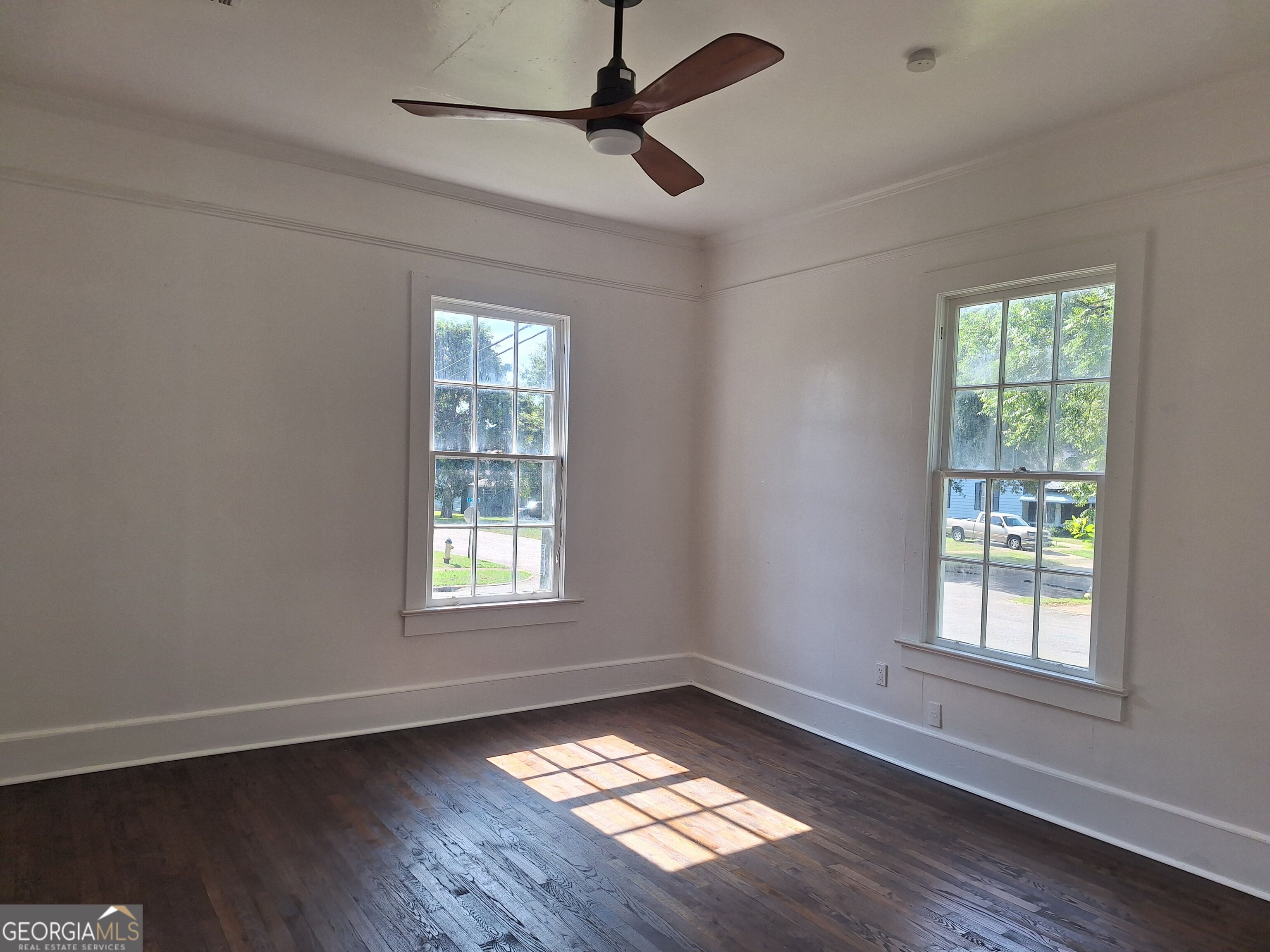 212 S 5th Avenue Property Photo 7
