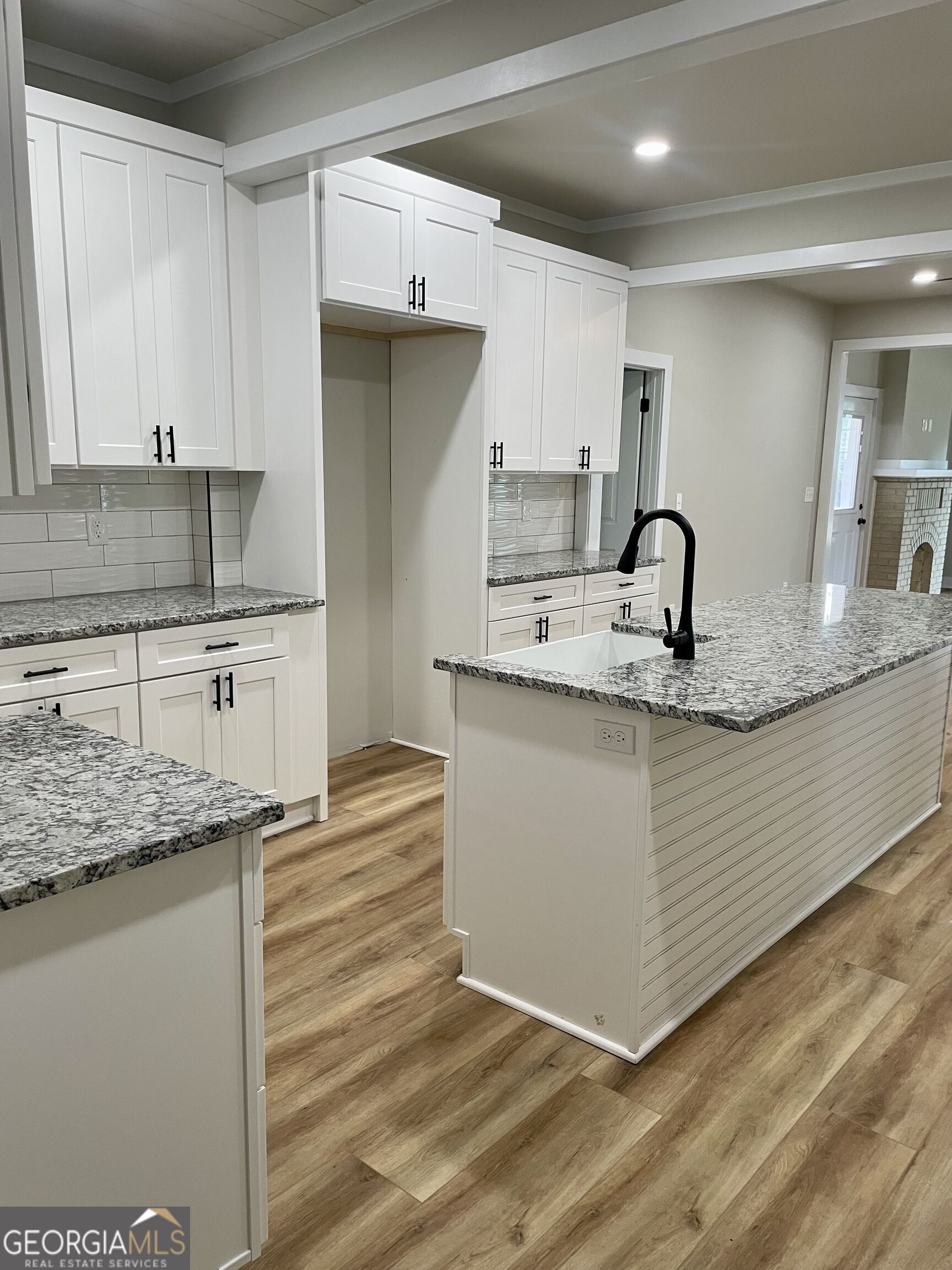 148 Holmes Street Property Photo 6