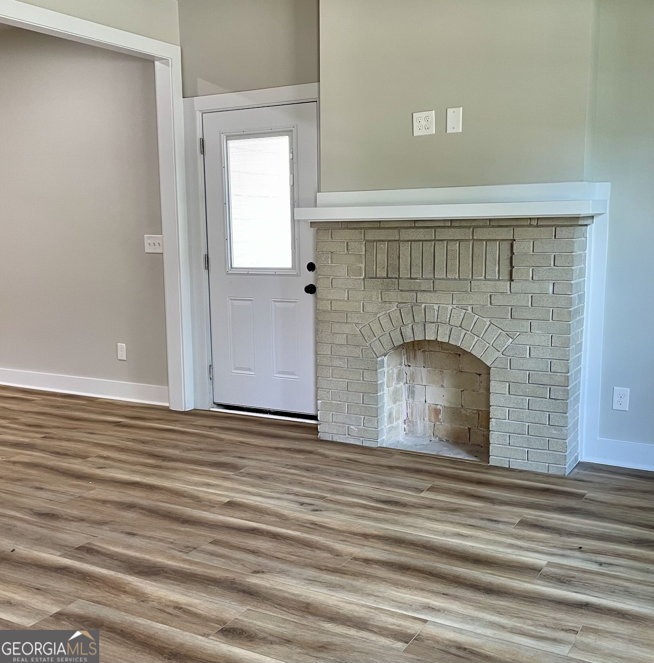 148 Holmes Street Property Photo 12