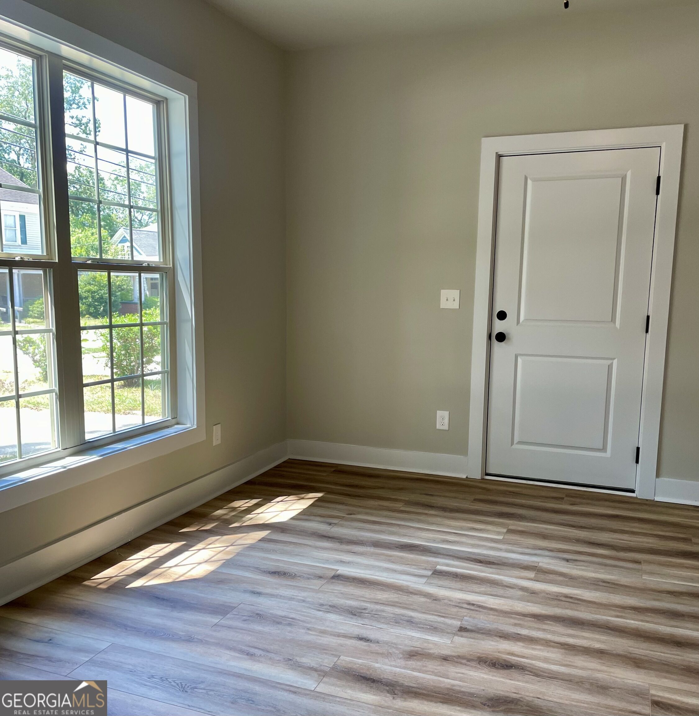 148 Holmes Street Property Photo 14