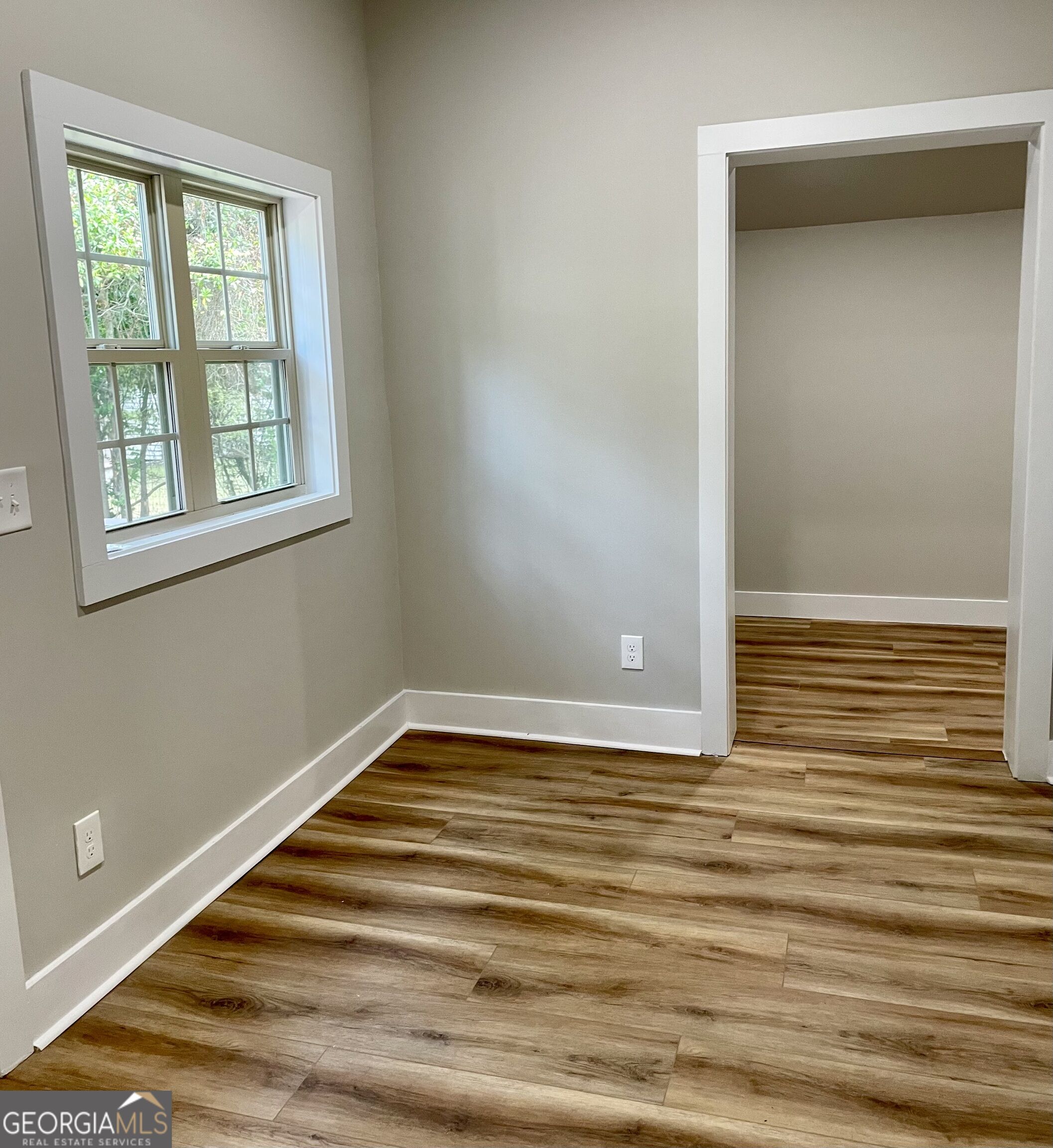 148 Holmes Street Property Photo 33