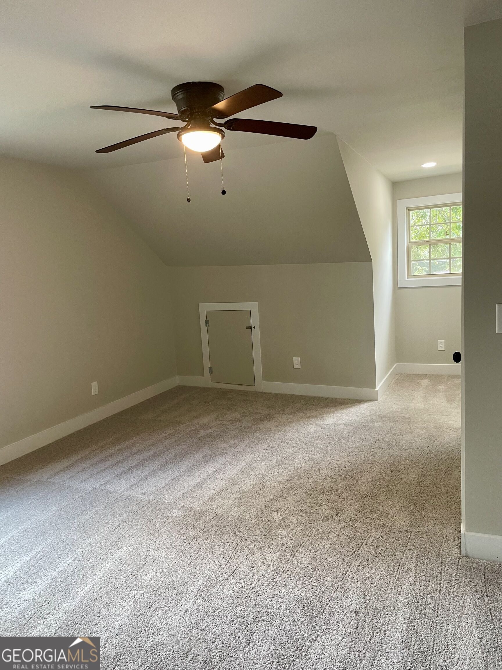 148 Holmes Street Property Photo 36