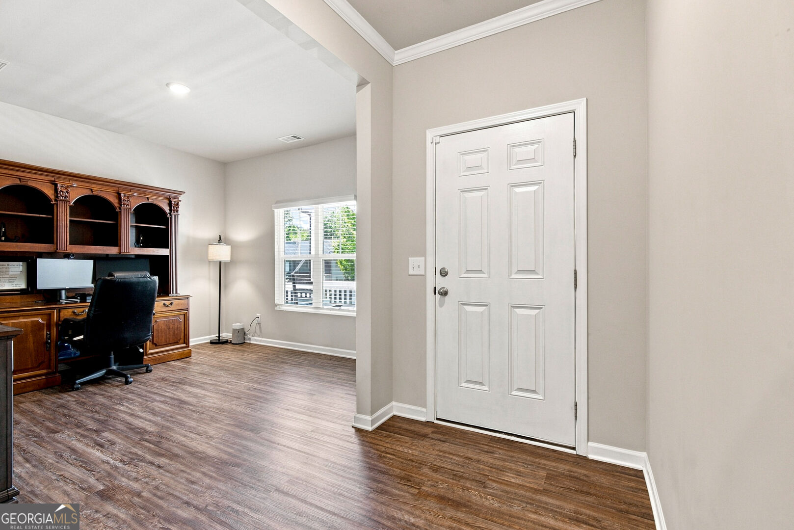 617 Edgemore Road Property Photo 6