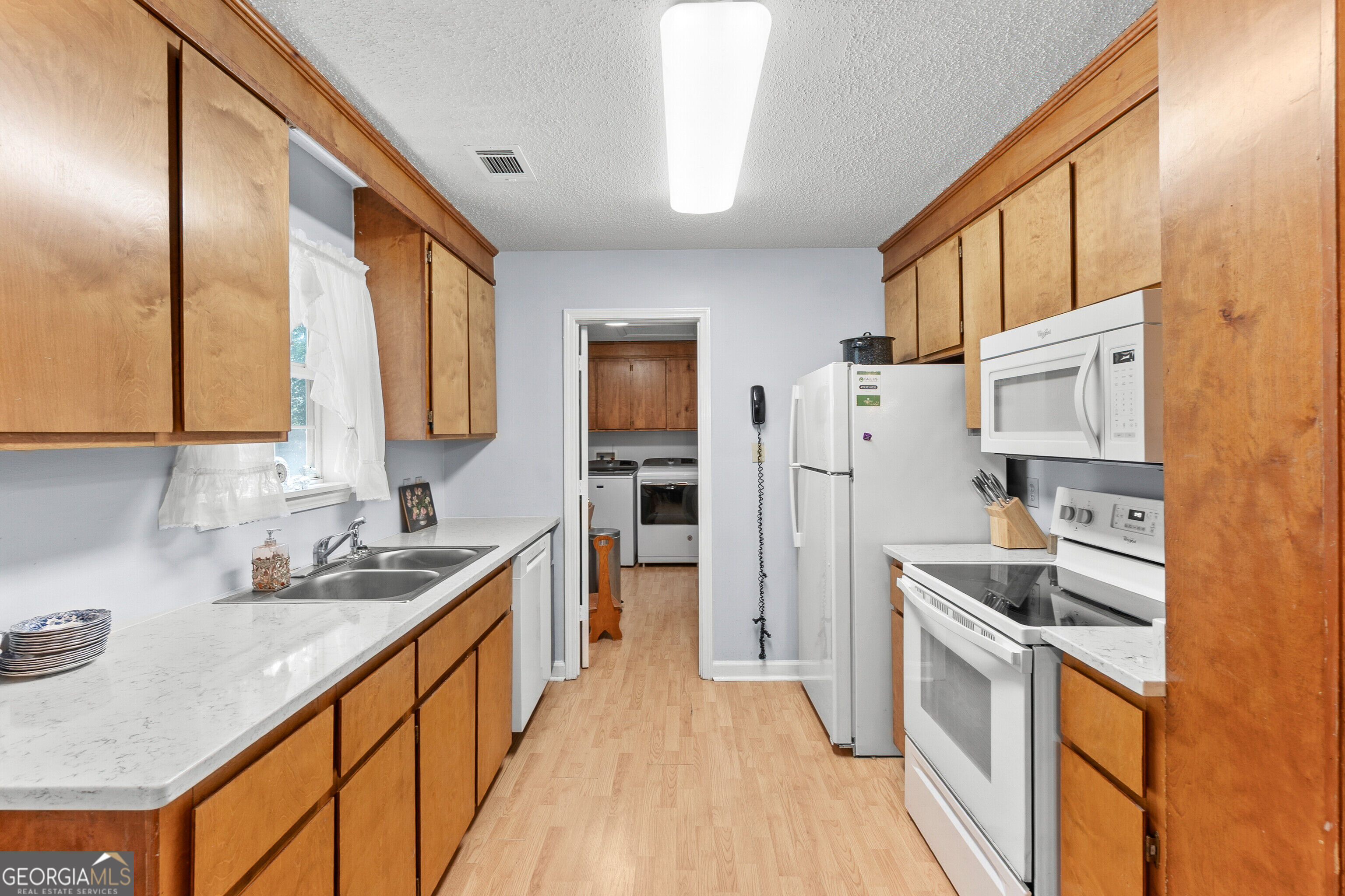 101 Addison Lane Property Photo 15