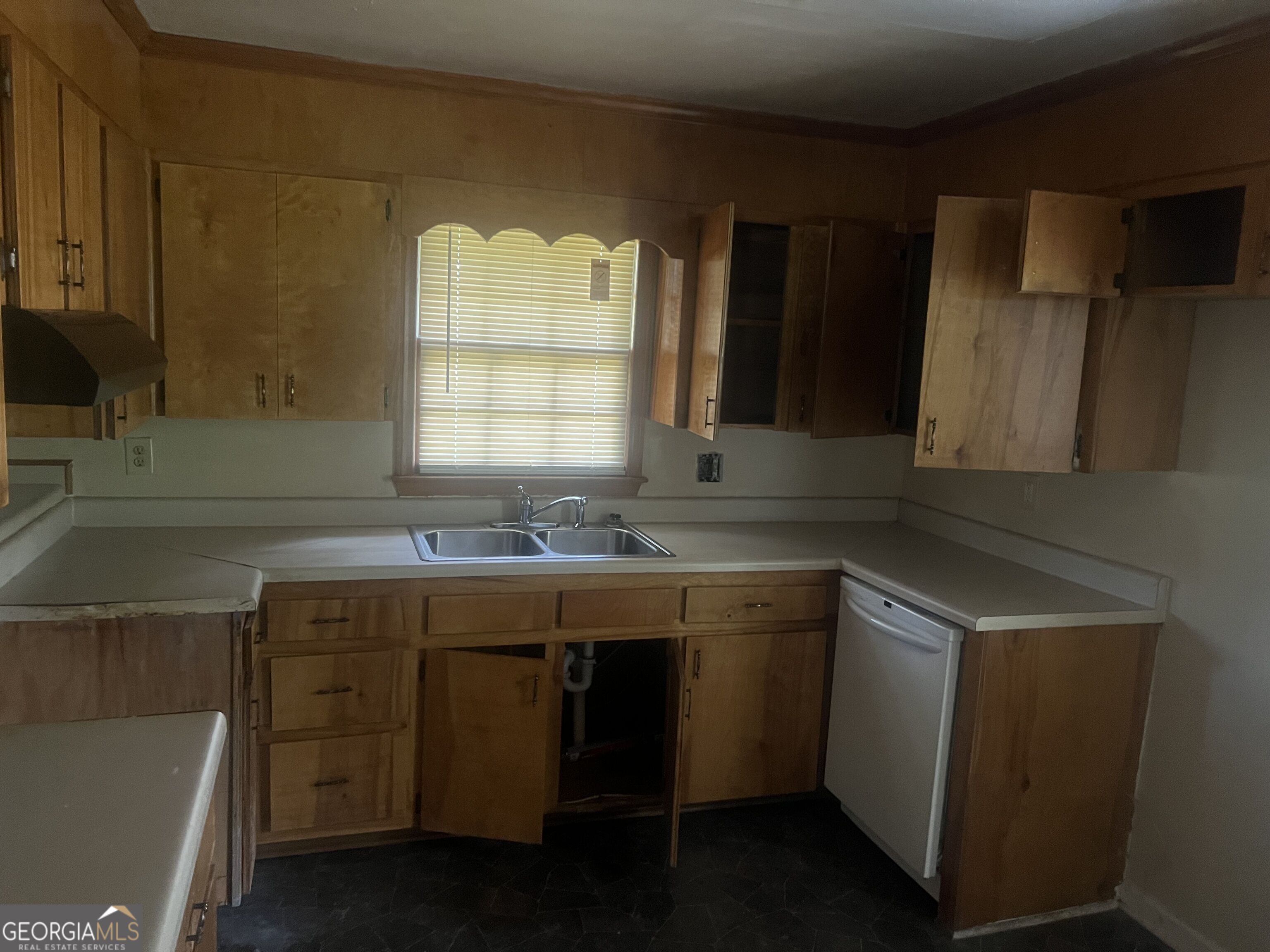 19 Harris Drive Property Photo 3