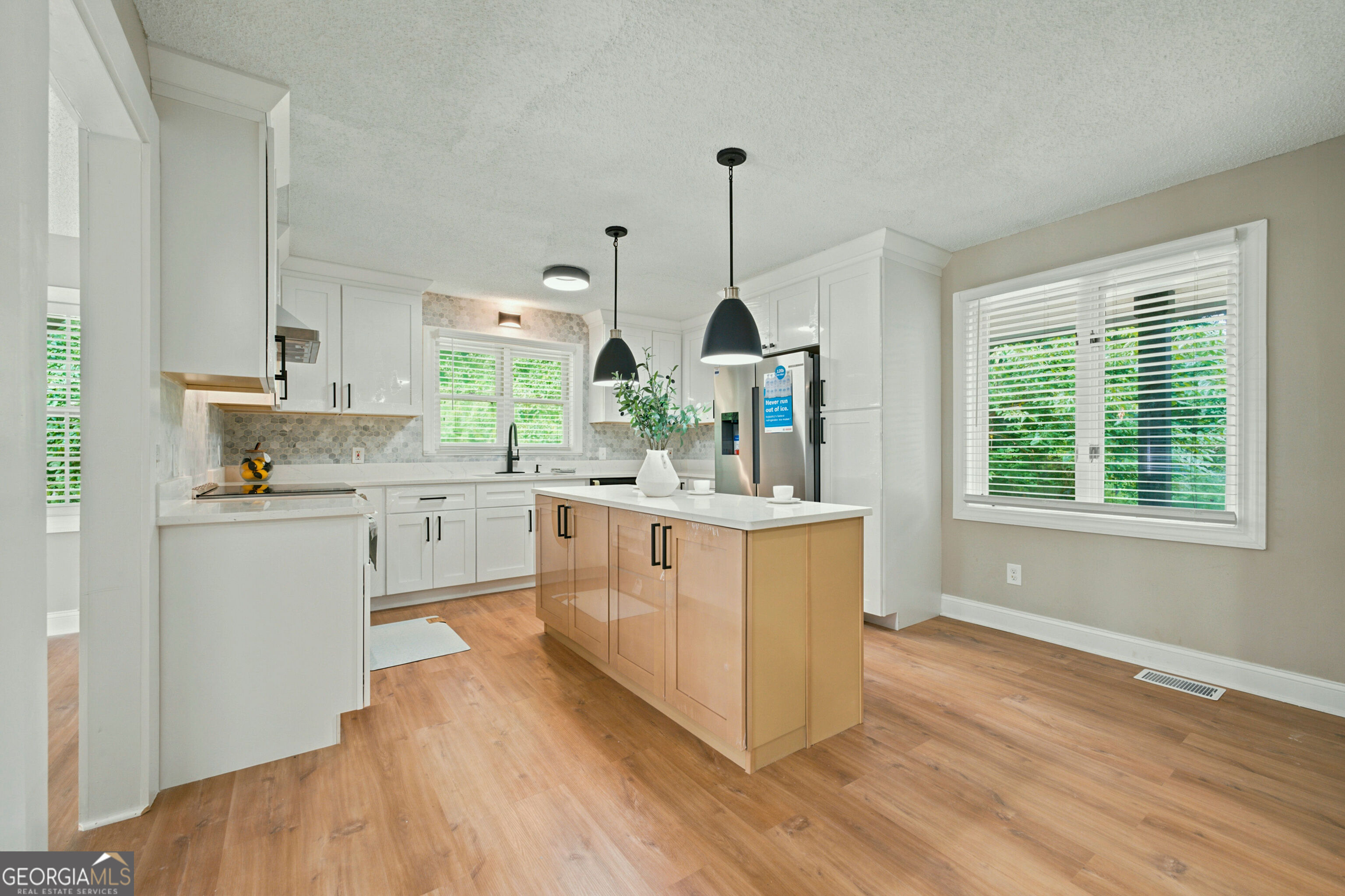 8986 Mandarin Drive Property Photo 11