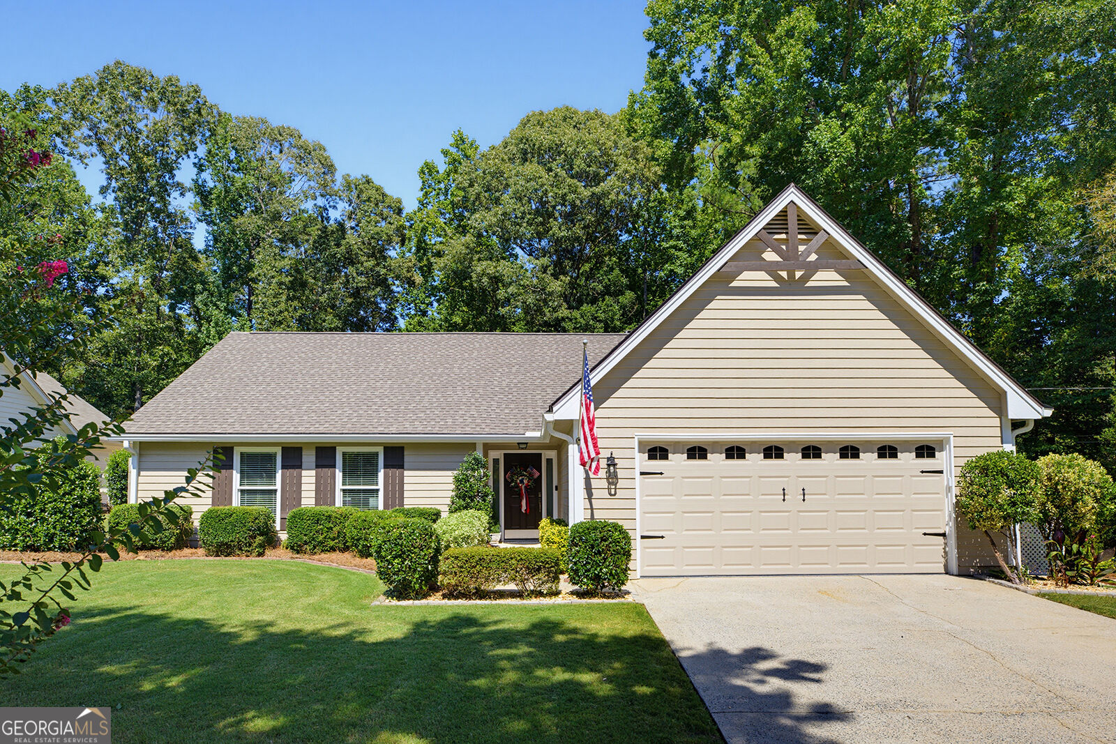 5374 Olde Mill Drive NE Property Photo 1
