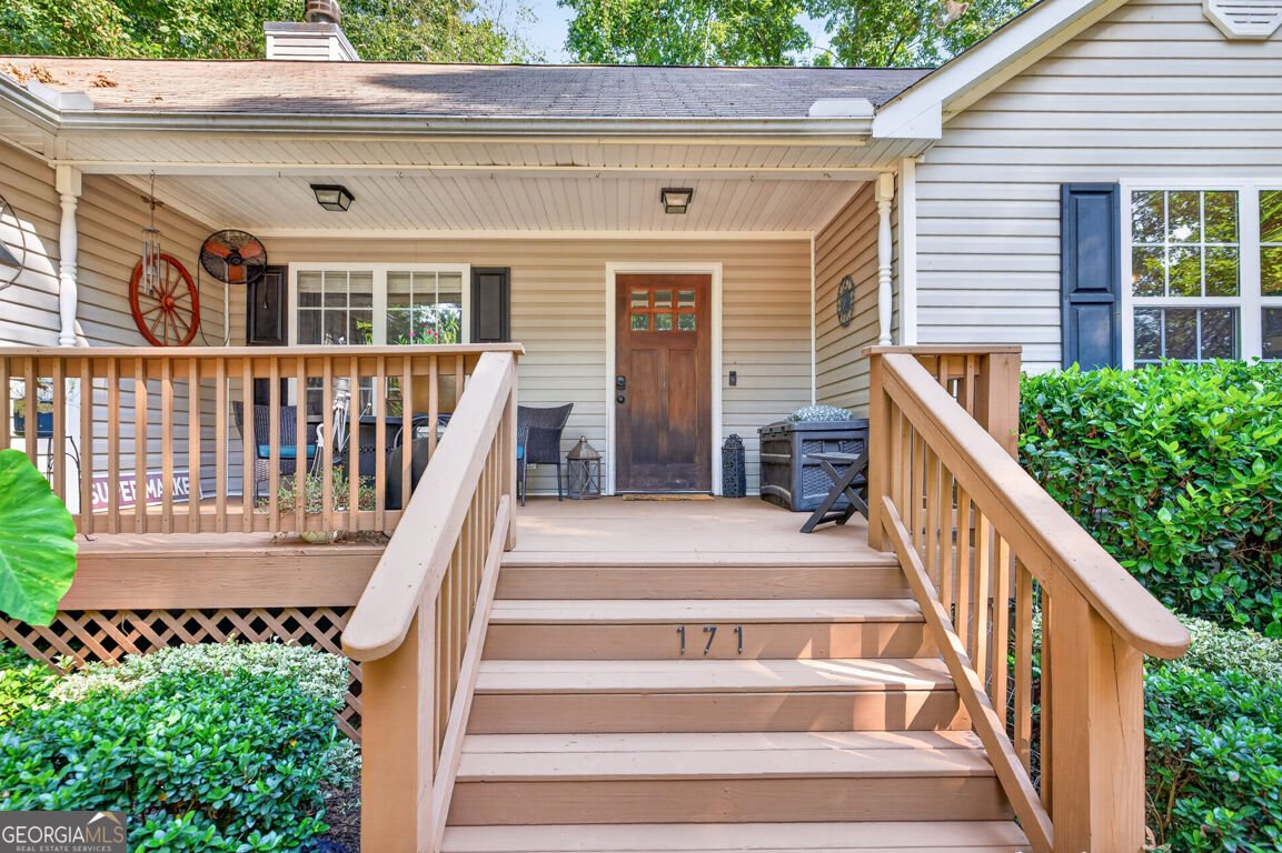 171 Dawson Drive Property Photo 3