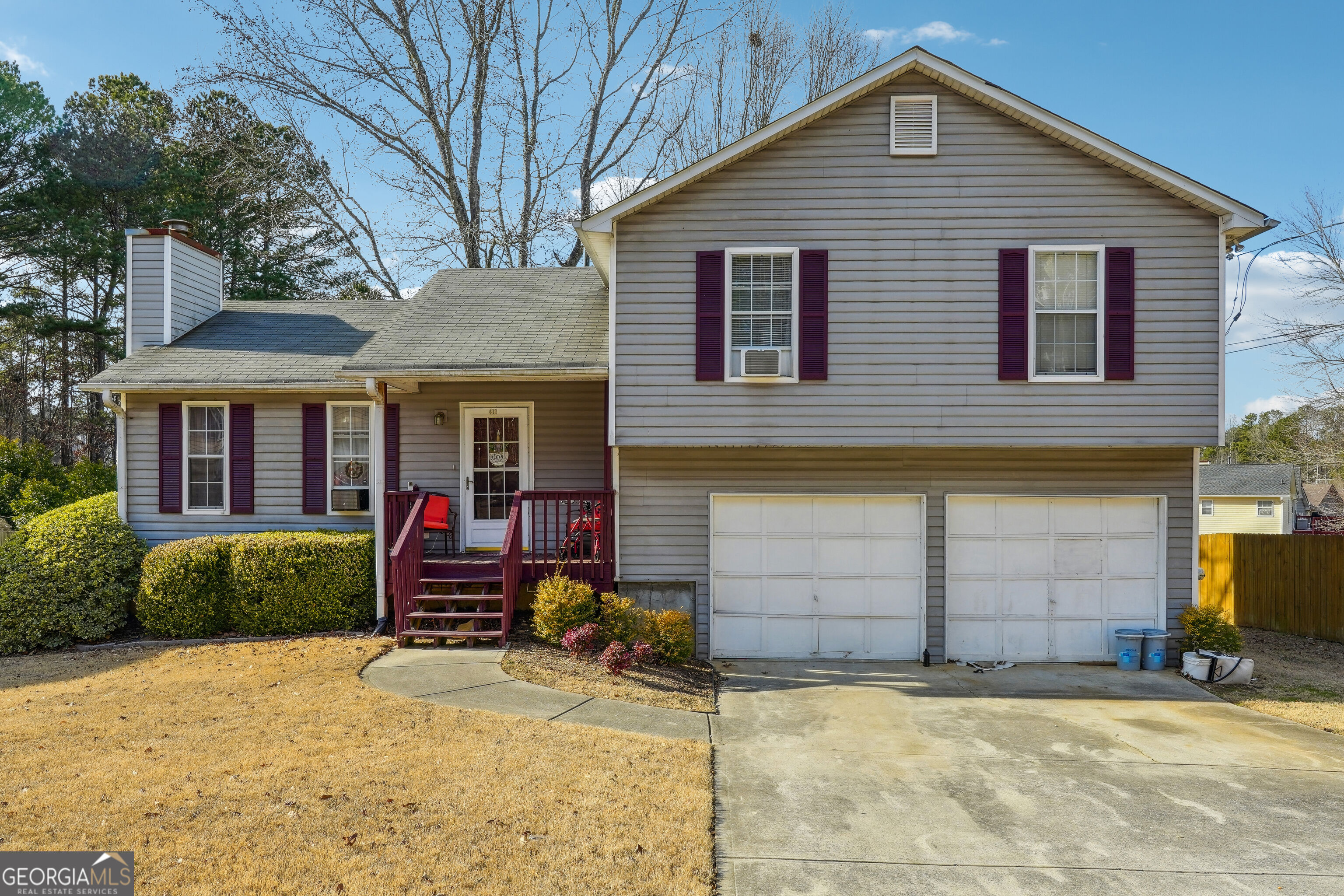 411 Ivy Crest Drive Property Photo 1