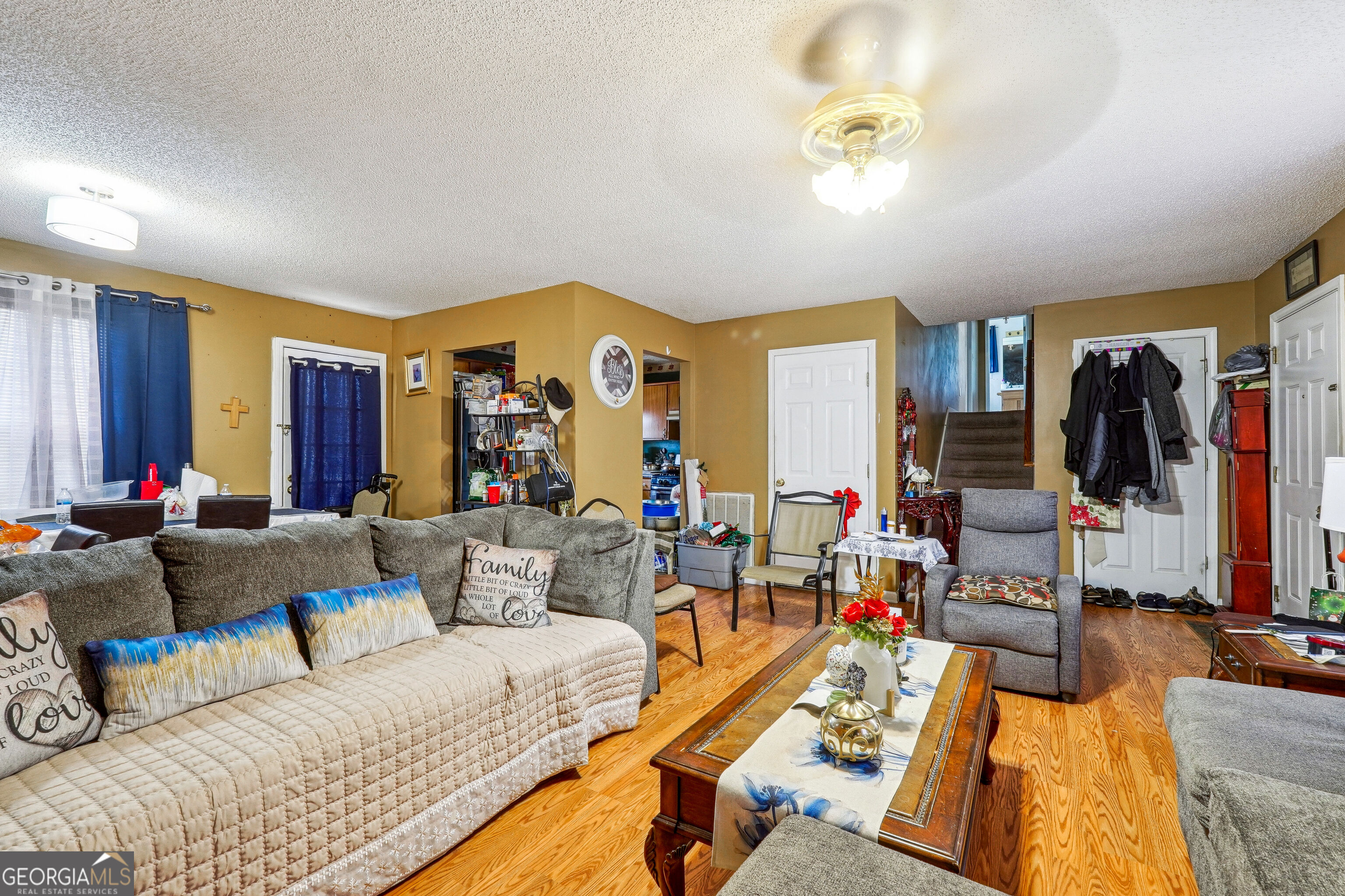 411 Ivy Crest Drive Property Photo 6