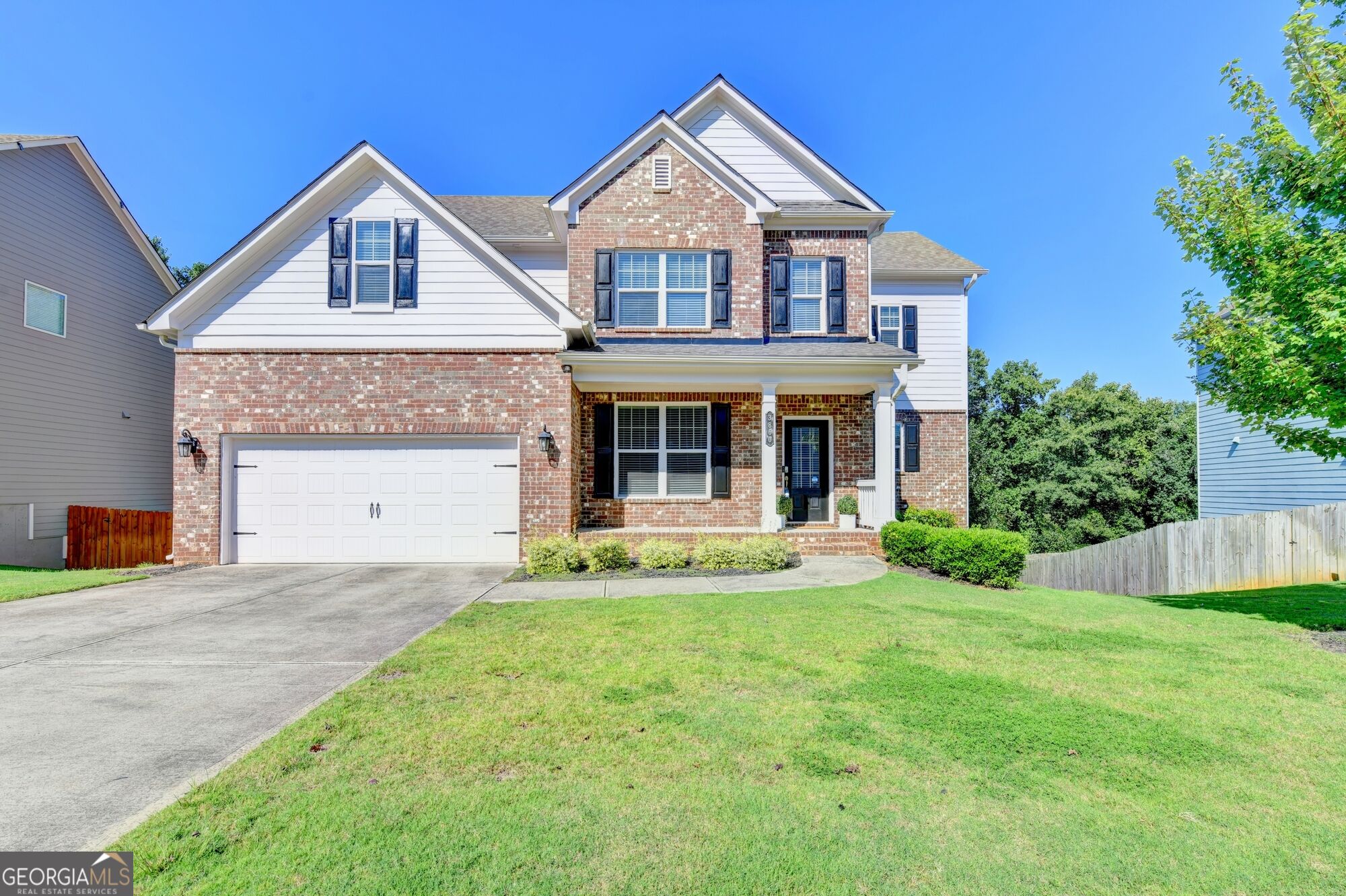 3860 Grandview Manor Drive Property Photo 1