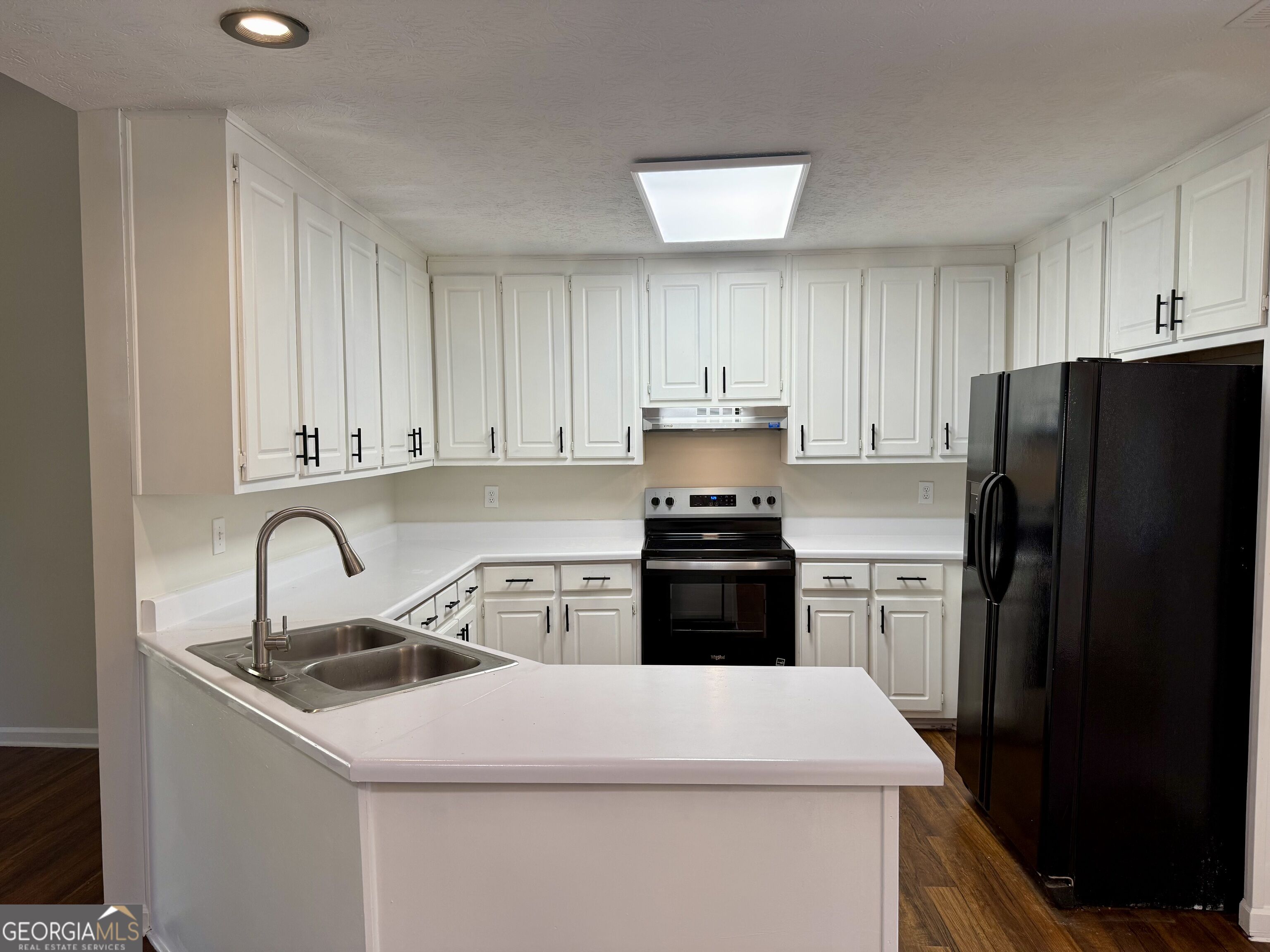 205 Willow Shoals Drive Property Photo 2