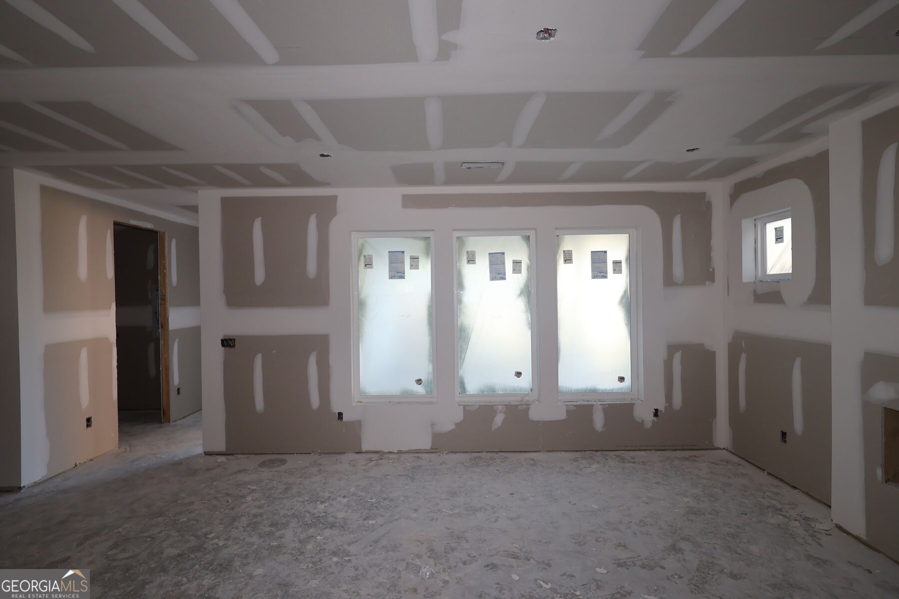 1037 Pine Bark Lane Property Photo 6