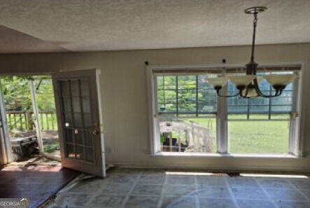 1504 Rockview Circle Property Photo 3