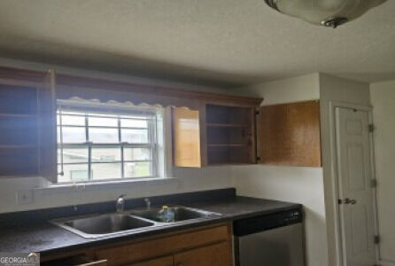 1504 Rockview Circle Property Photo 5