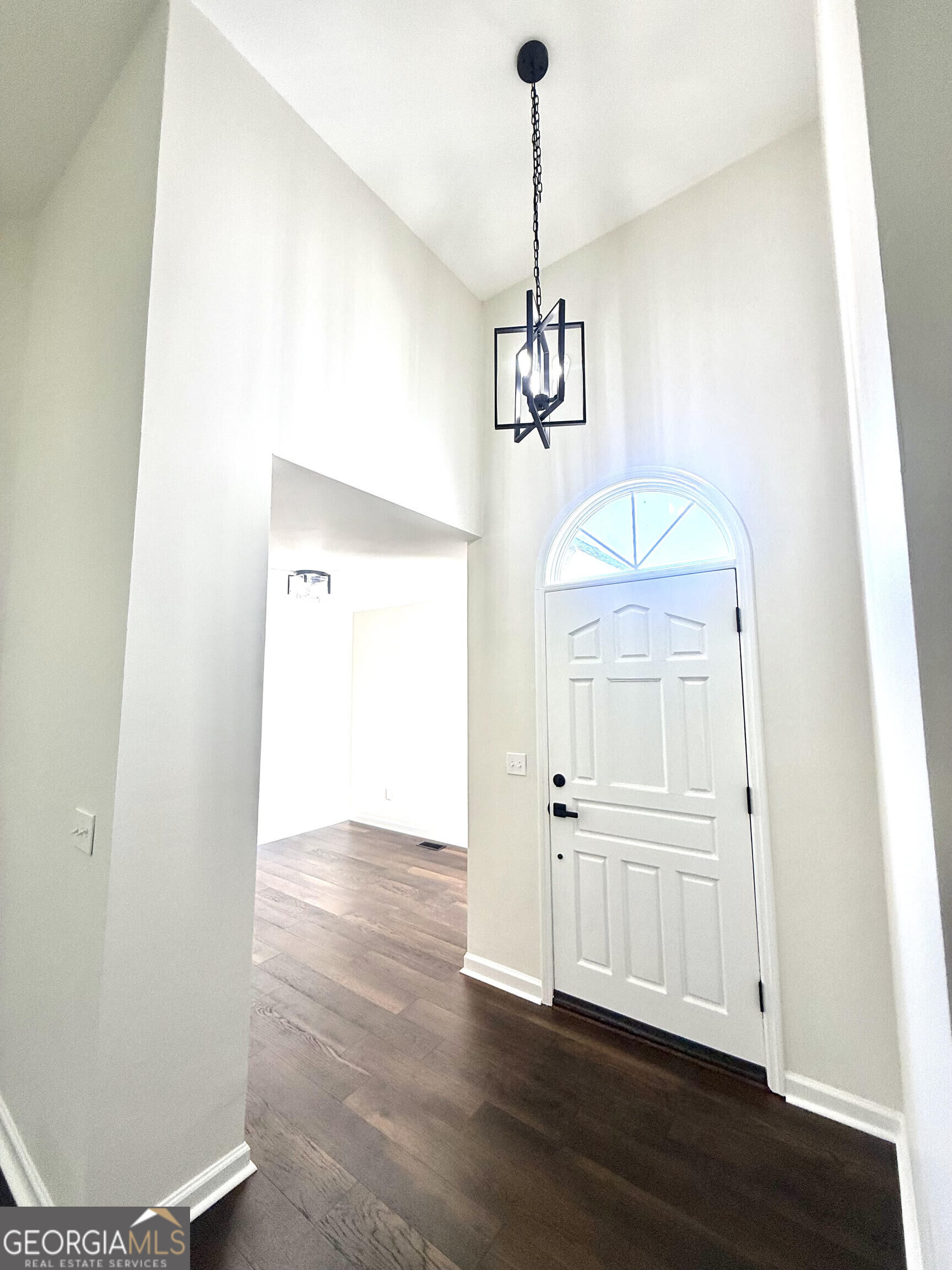 132 Ashley Terrace Se Property Photo 5