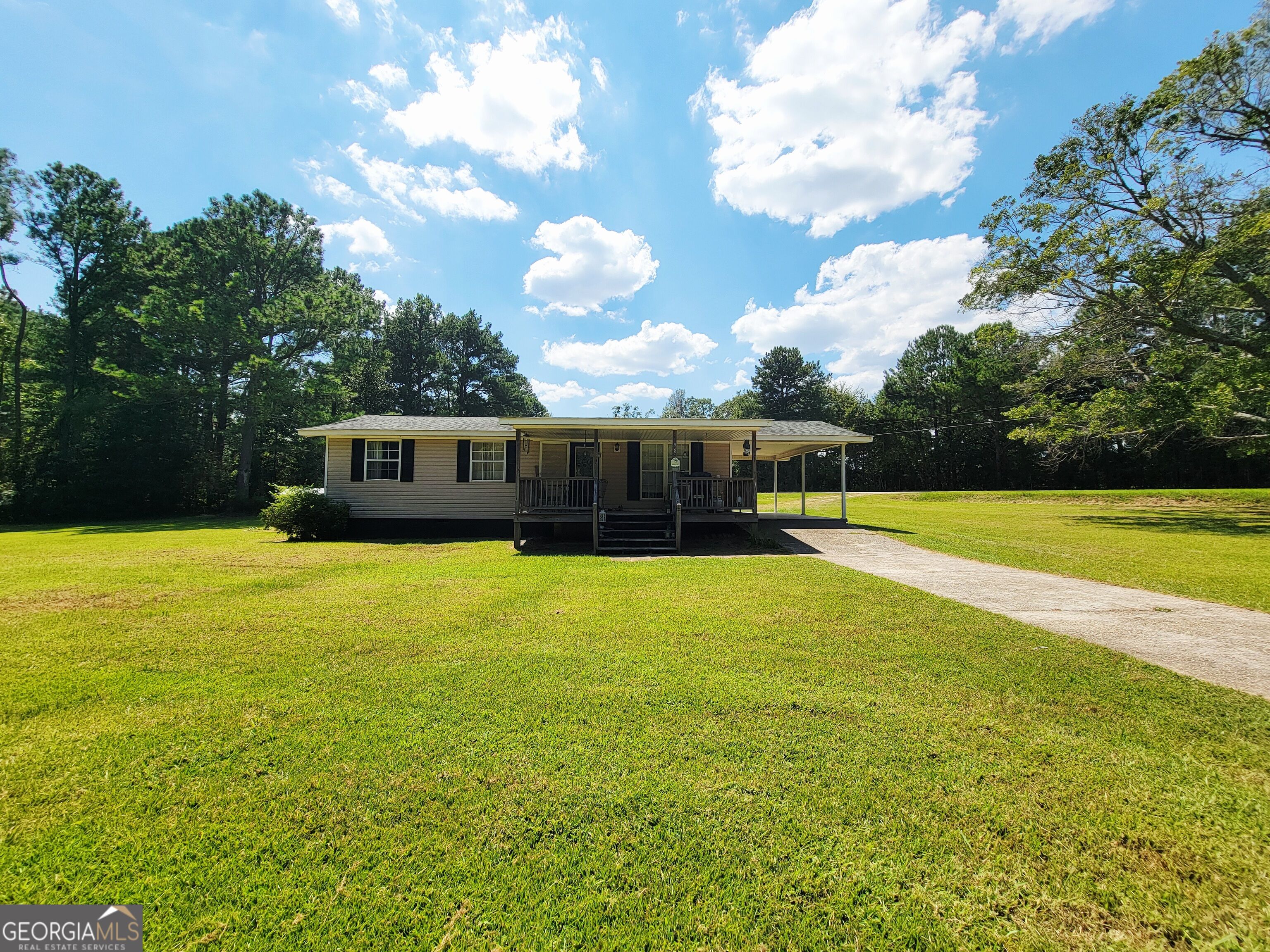 986 Johnson Road Property Photo 1