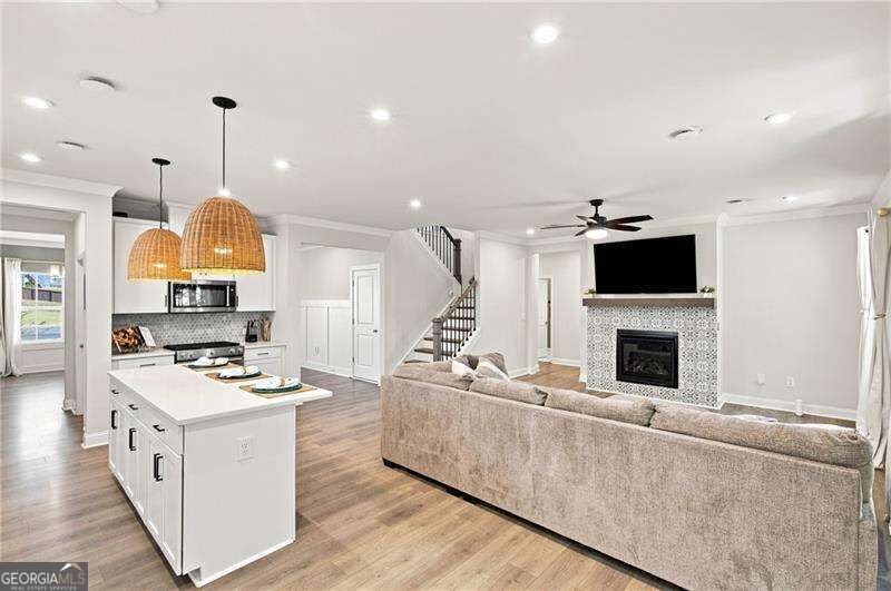 136 Ledgemont Way Property Photo 17