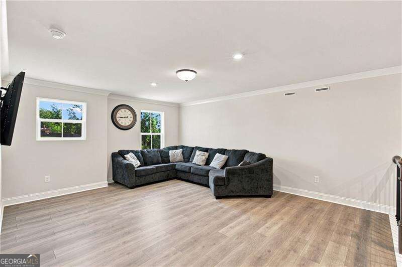 136 Ledgemont Way Property Photo 29