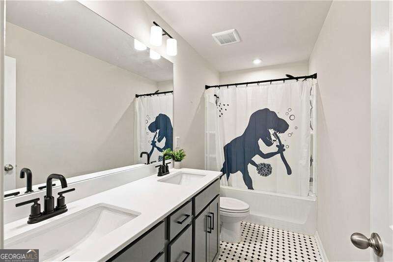 136 Ledgemont Way Property Photo 37