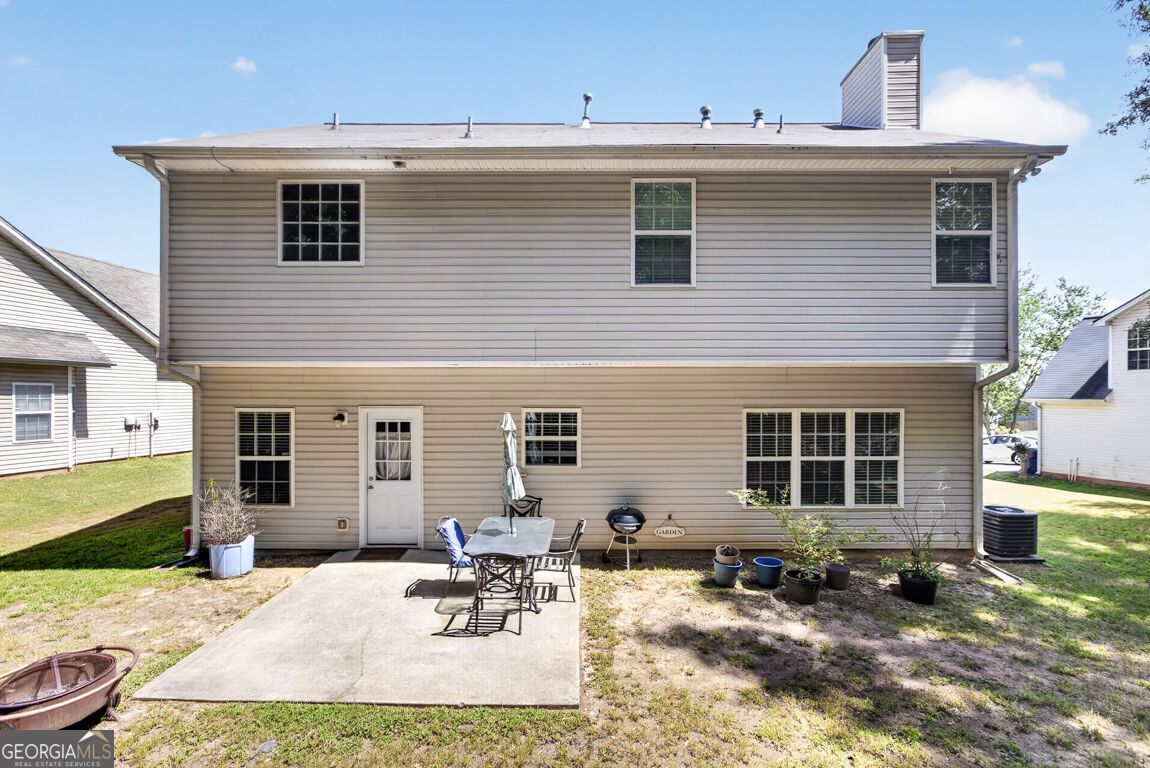 35 Amherst Drive Property Photo 5