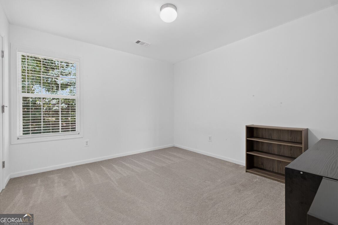 35 Amherst Drive Property Photo 20