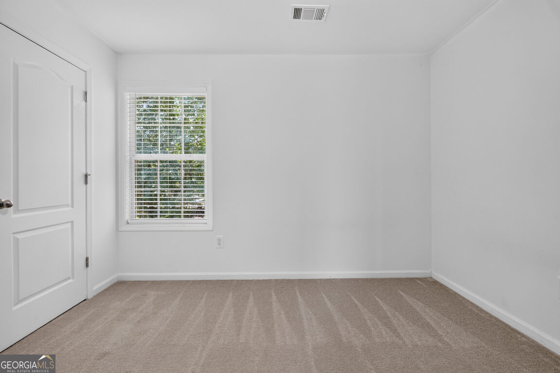 35 Amherst Drive Property Photo 21