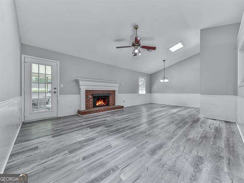 650 Radford Circle Property Photo 6
