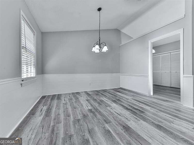650 Radford Circle Property Photo 8