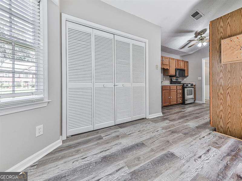 650 Radford Circle Property Photo 12