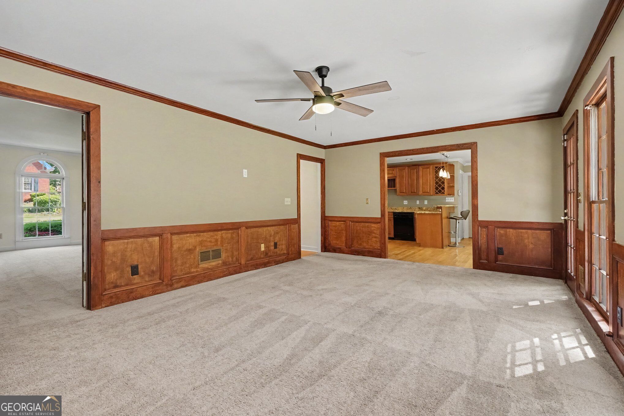 6317 Southland Forest Drive Property Photo 8