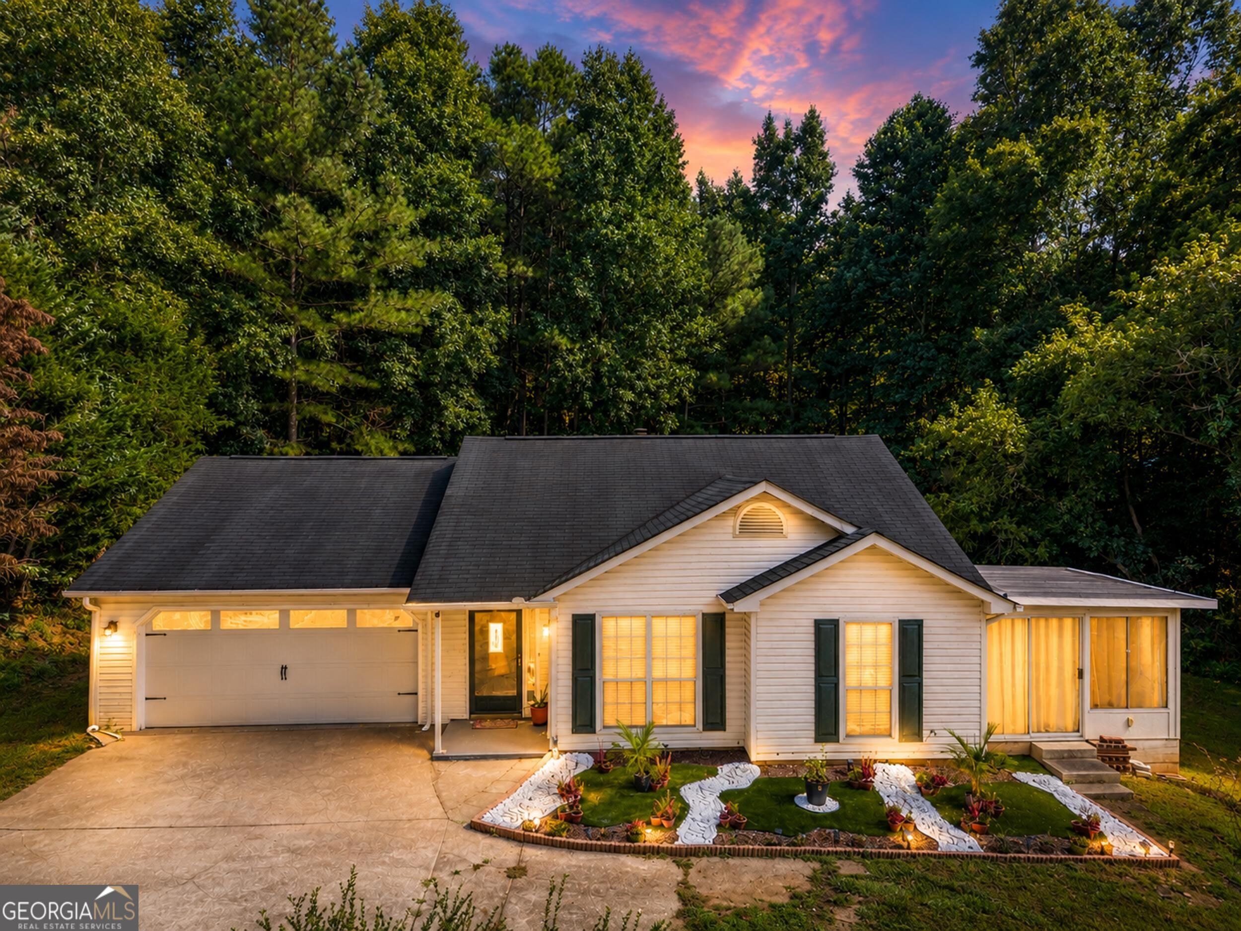 3877 Deaton Road Property Photo 1