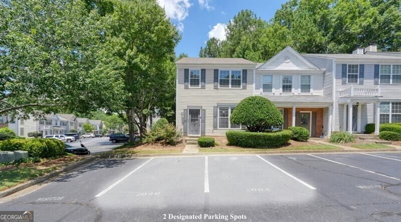 2000 Whitestone Place Property Photo 2