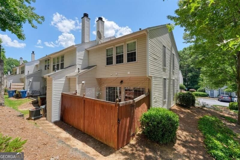 2000 Whitestone Place Property Photo 27