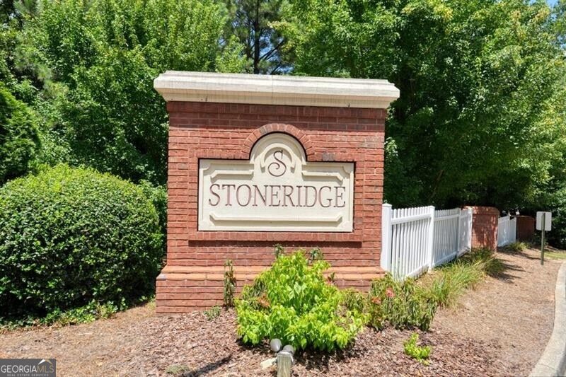 2000 Whitestone Place Property Photo 31