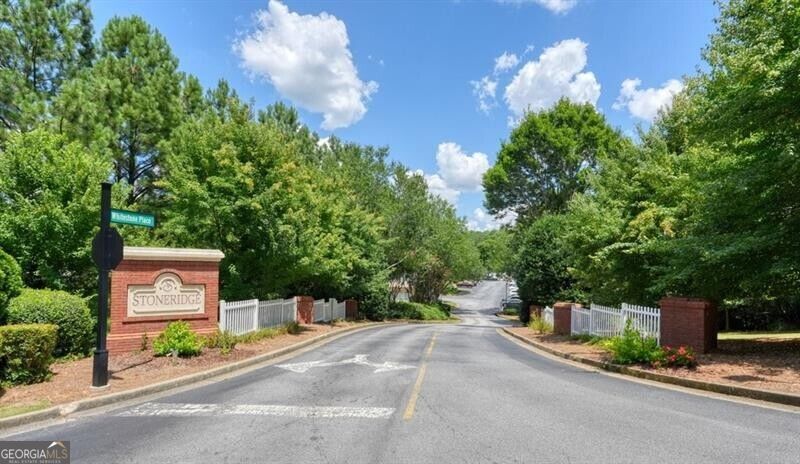 2000 Whitestone Place Property Photo 32