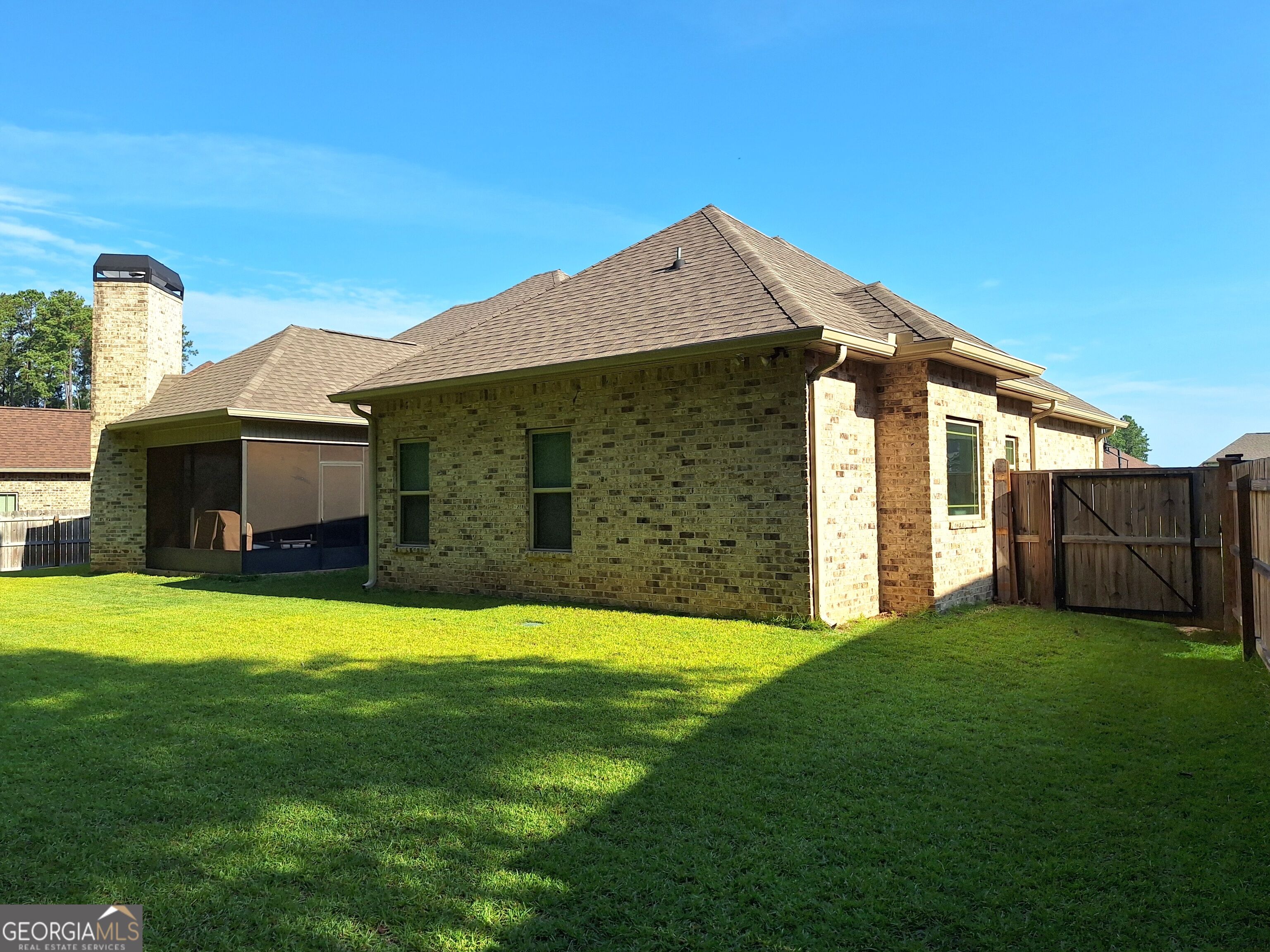 121 Windborne Court Property Photo 27