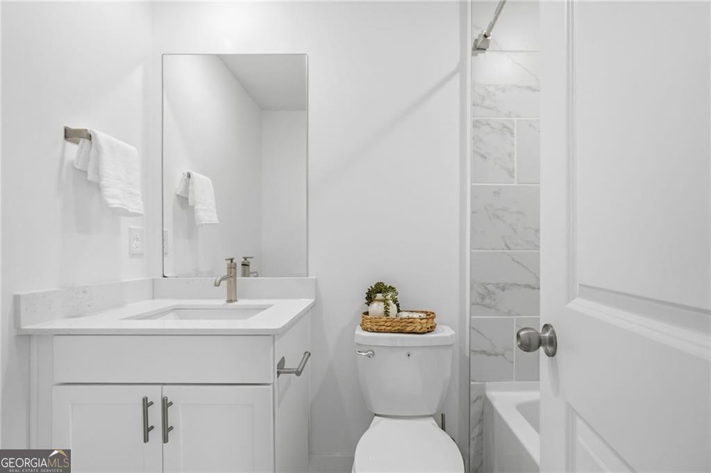 6410 Hawkins Manor Drive Property Photo 30